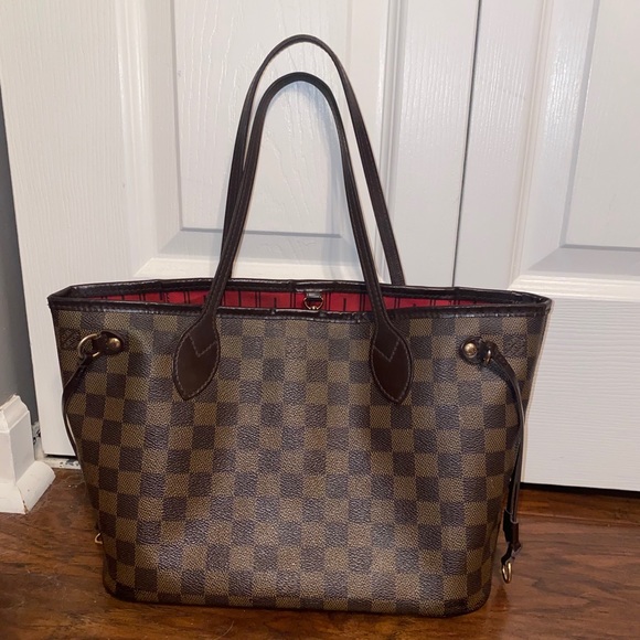Louis Vuitton Handbags - Louis Vuitton Neverfull PM